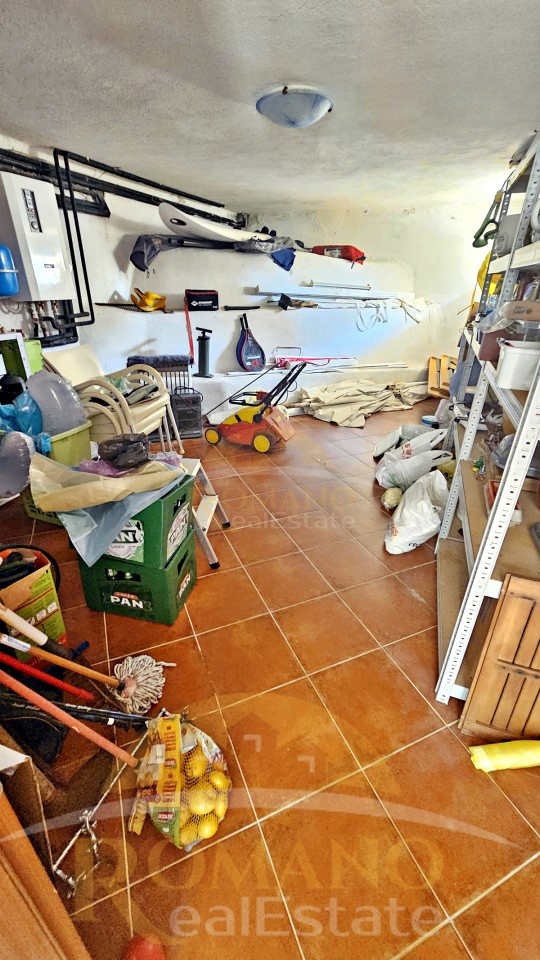 Ekskluzivna hiša prvi vrsti ob morju – Mavarčica, Okrug Gornji – Velik investicijski potencial